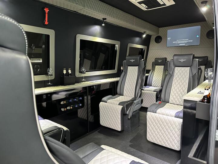 VIP mini bus weding hire